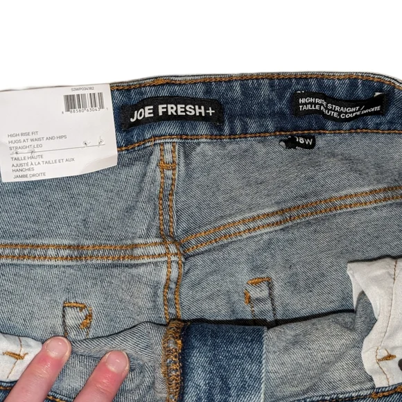 *NWT* Joe Fresh High Rise Straight Jeans, Plus Size 18W - Picture 3 of 7